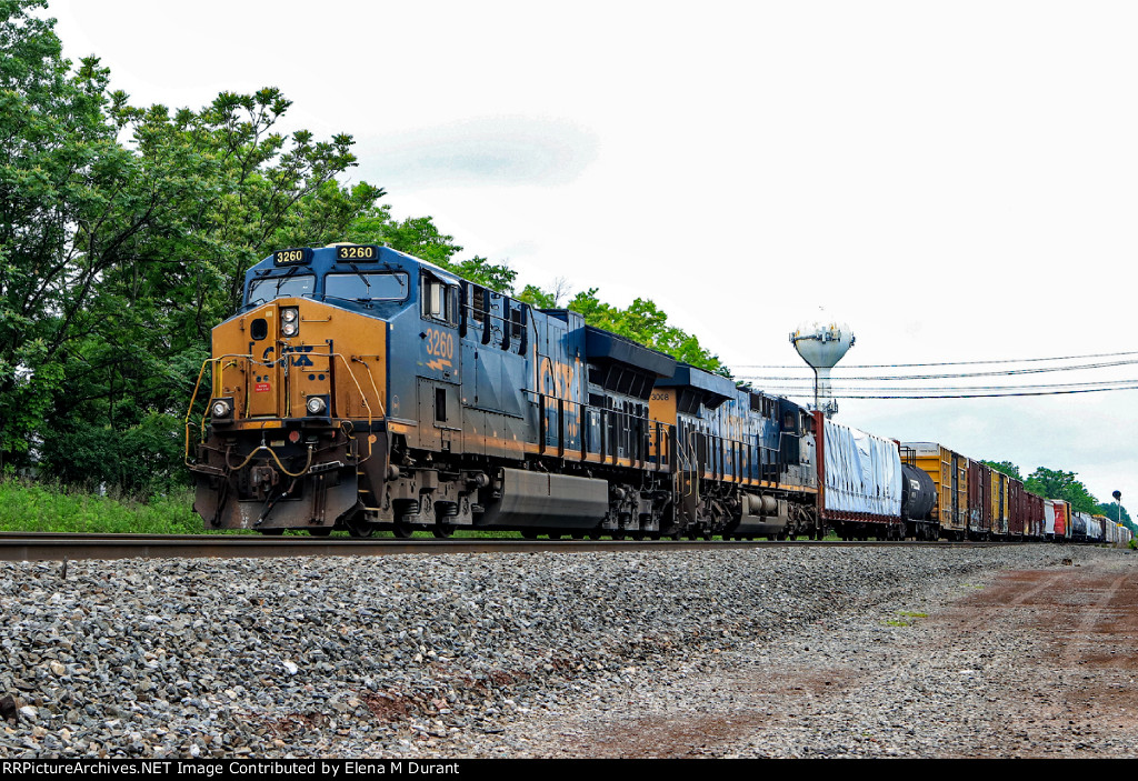 CSX 3260 on M-410